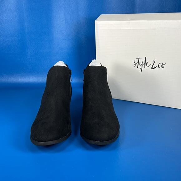 Syle & Co Wiley Faux Suede Booties - Black - 6 - New in box - Picture 2 of 8